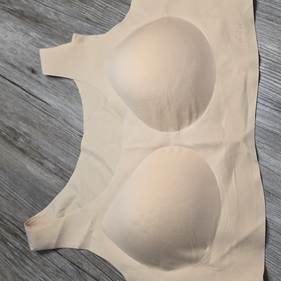 Large Bra Bundle - Picture 9 of 14